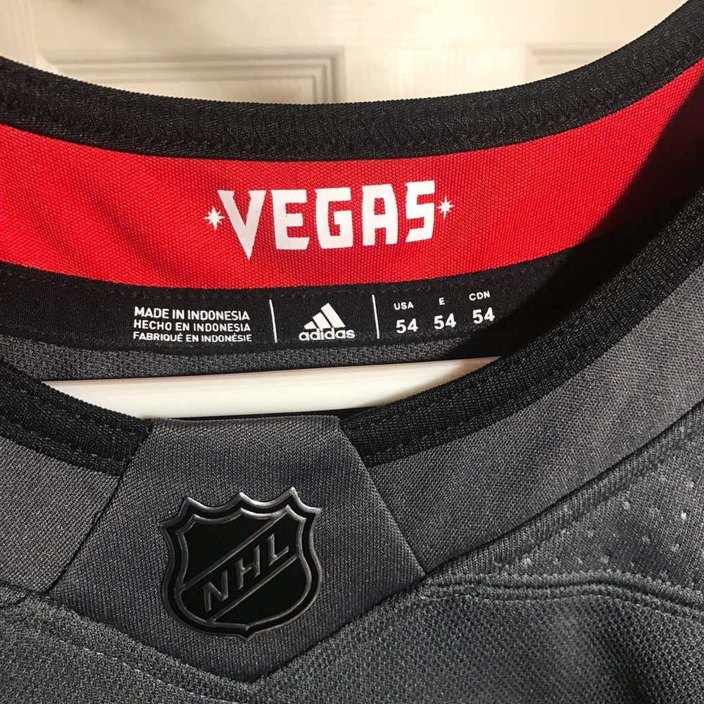 New Adidas Las Vegas Golden Knights jersey - Picture 2 of 6